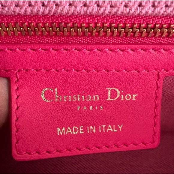 Christian Dior Macrocannage Caro Crossbody Medium Pink Denim - Picture 12 of 15